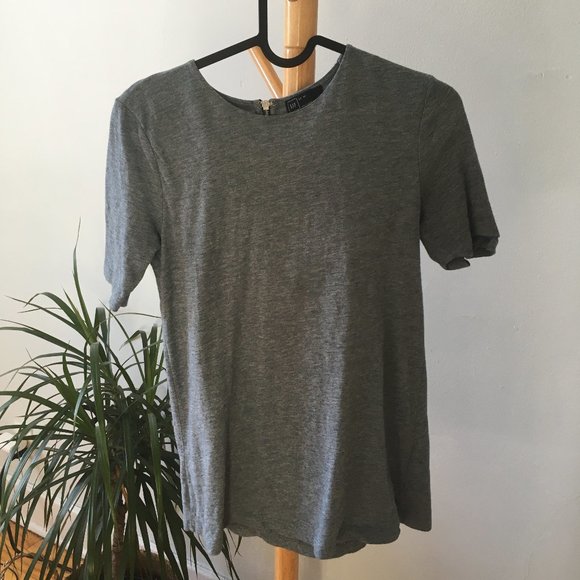 Blue Tshirt with zipper on the back - Picture 1 of 5